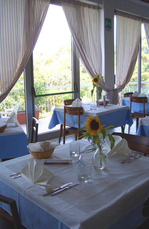 Albergo Riviera Spineta バッティパーリア エクステリア 写真