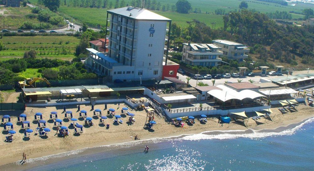 Albergo Riviera Spineta バッティパーリア エクステリア 写真