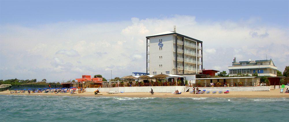 Albergo Riviera Spineta バッティパーリア エクステリア 写真