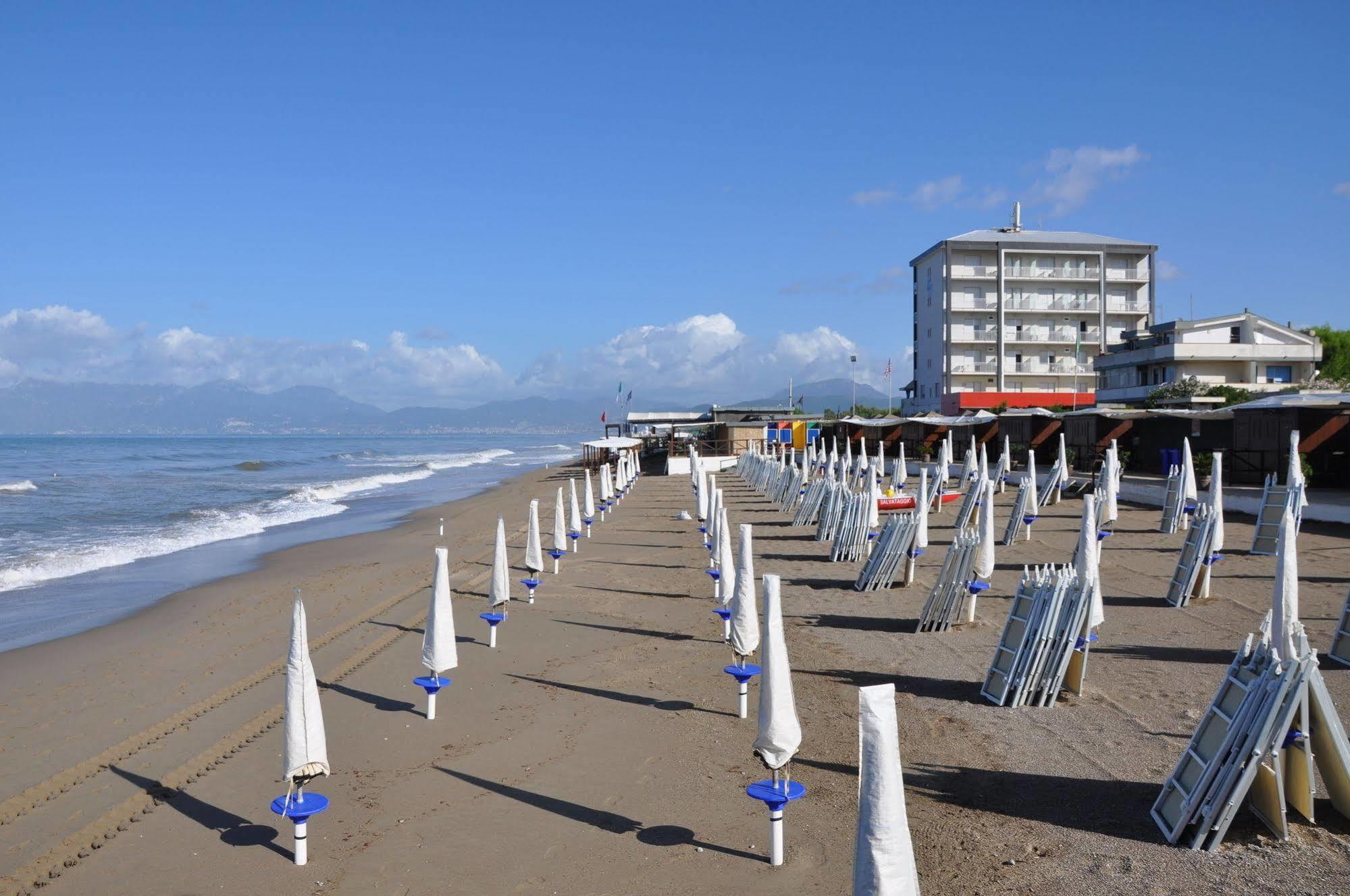 Albergo Riviera Spineta バッティパーリア エクステリア 写真