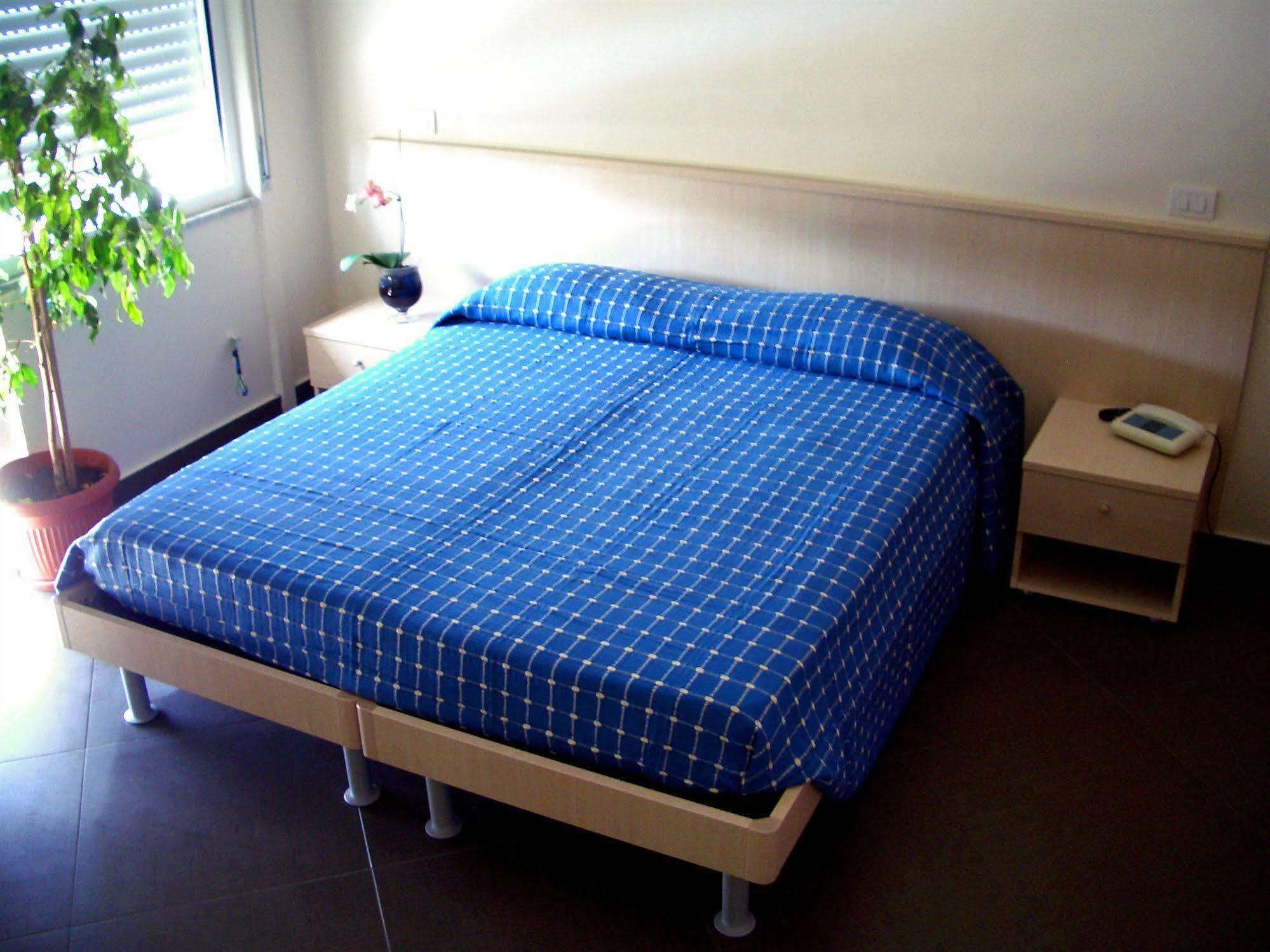 Albergo Riviera Spineta バッティパーリア エクステリア 写真