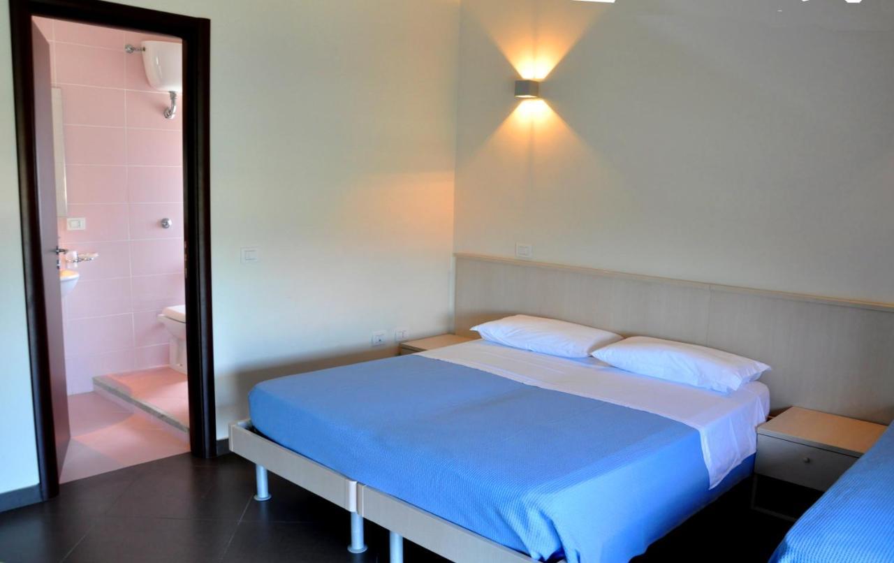 Albergo Riviera Spineta バッティパーリア エクステリア 写真